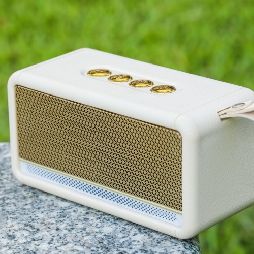 KW-M630 Hotselling RGB Bluetooth Speaker with 1200mAh HD Sound, Portable Wireless, best sound quality Bluetooth Speakers support OEM/ODM